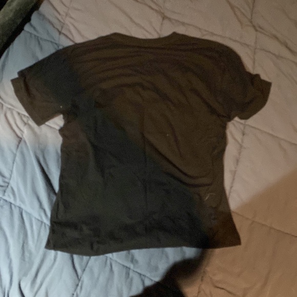 T shirt - Picture 2 of 3